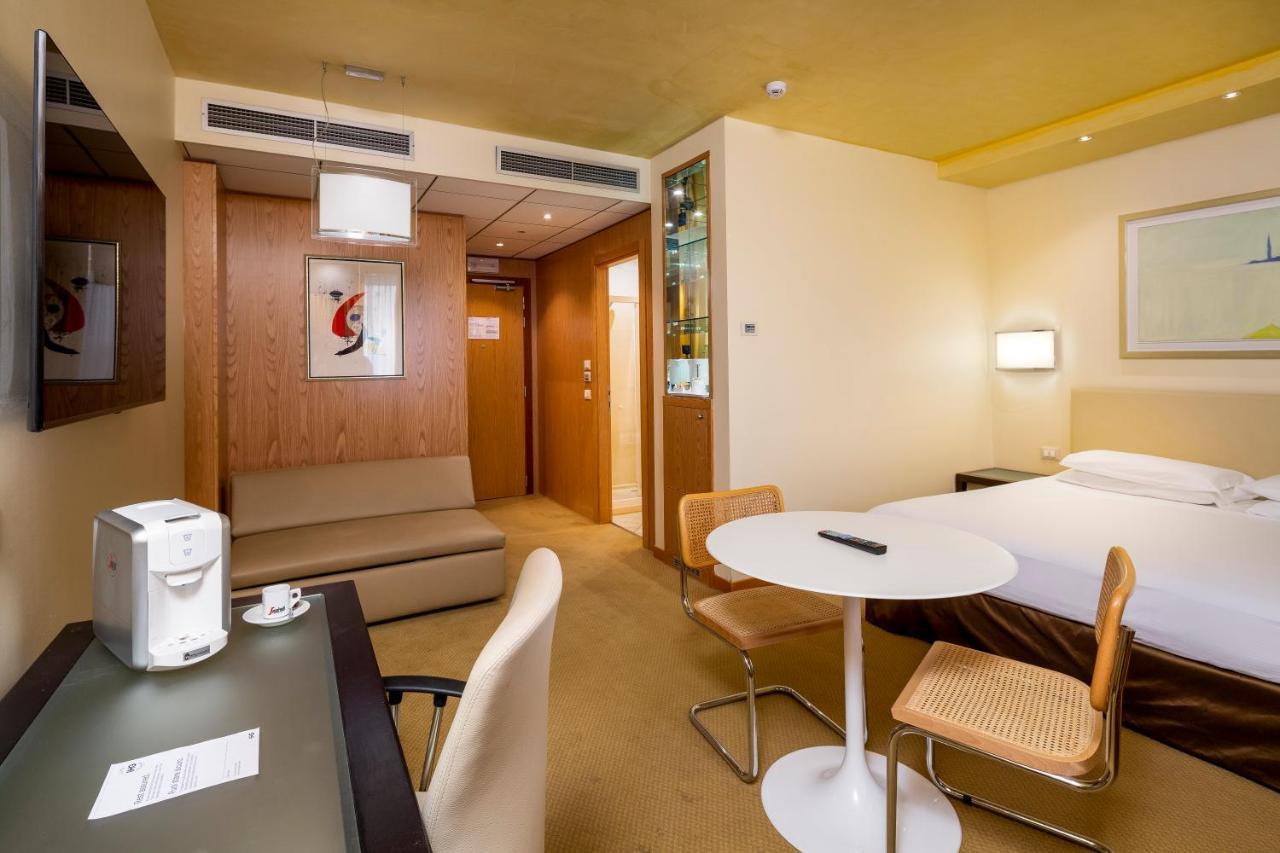 Crowne Plaza Padova By Ihg Hotel Bagian luar foto