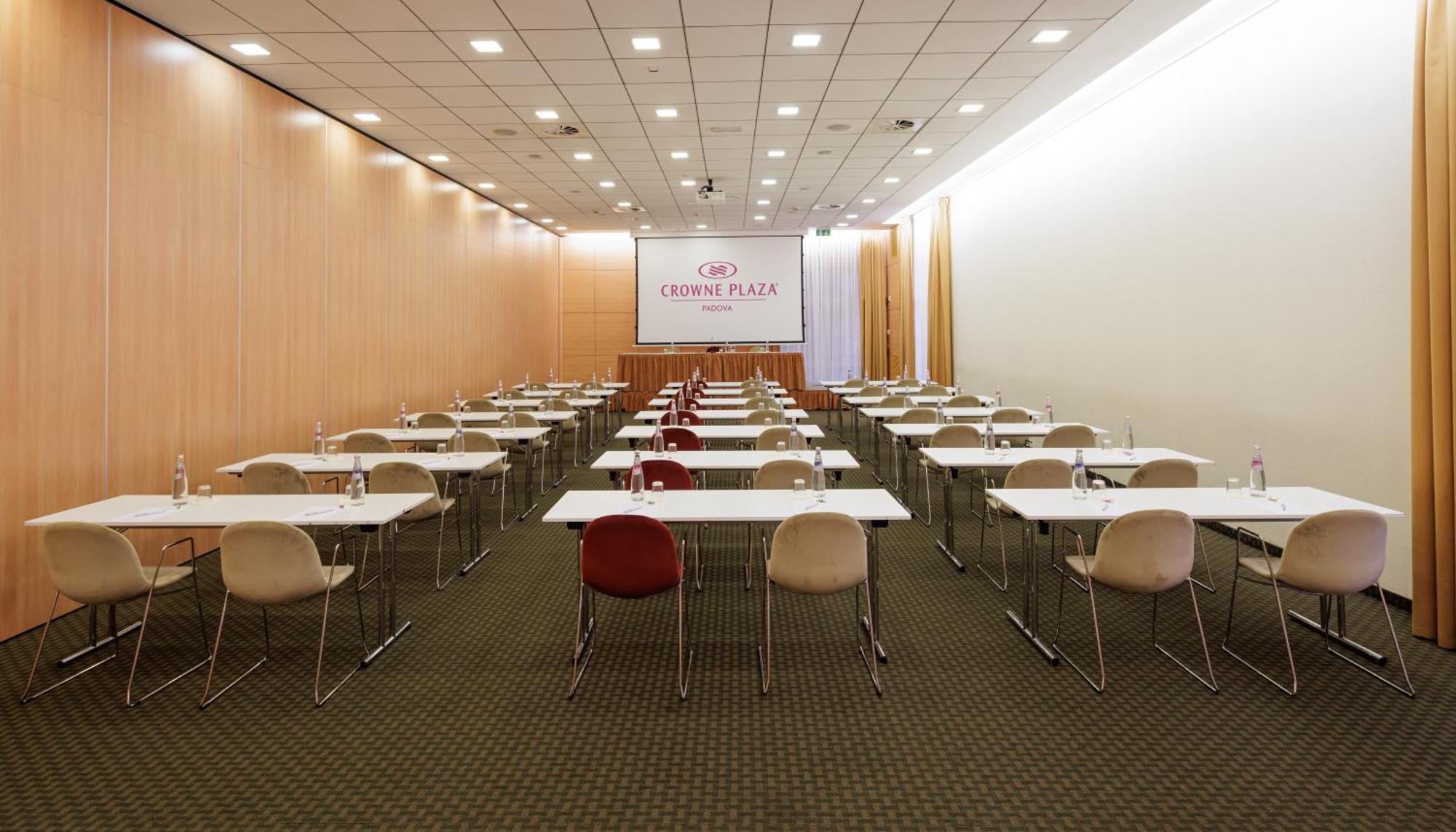 Crowne Plaza Padova By Ihg Hotel Bagian luar foto