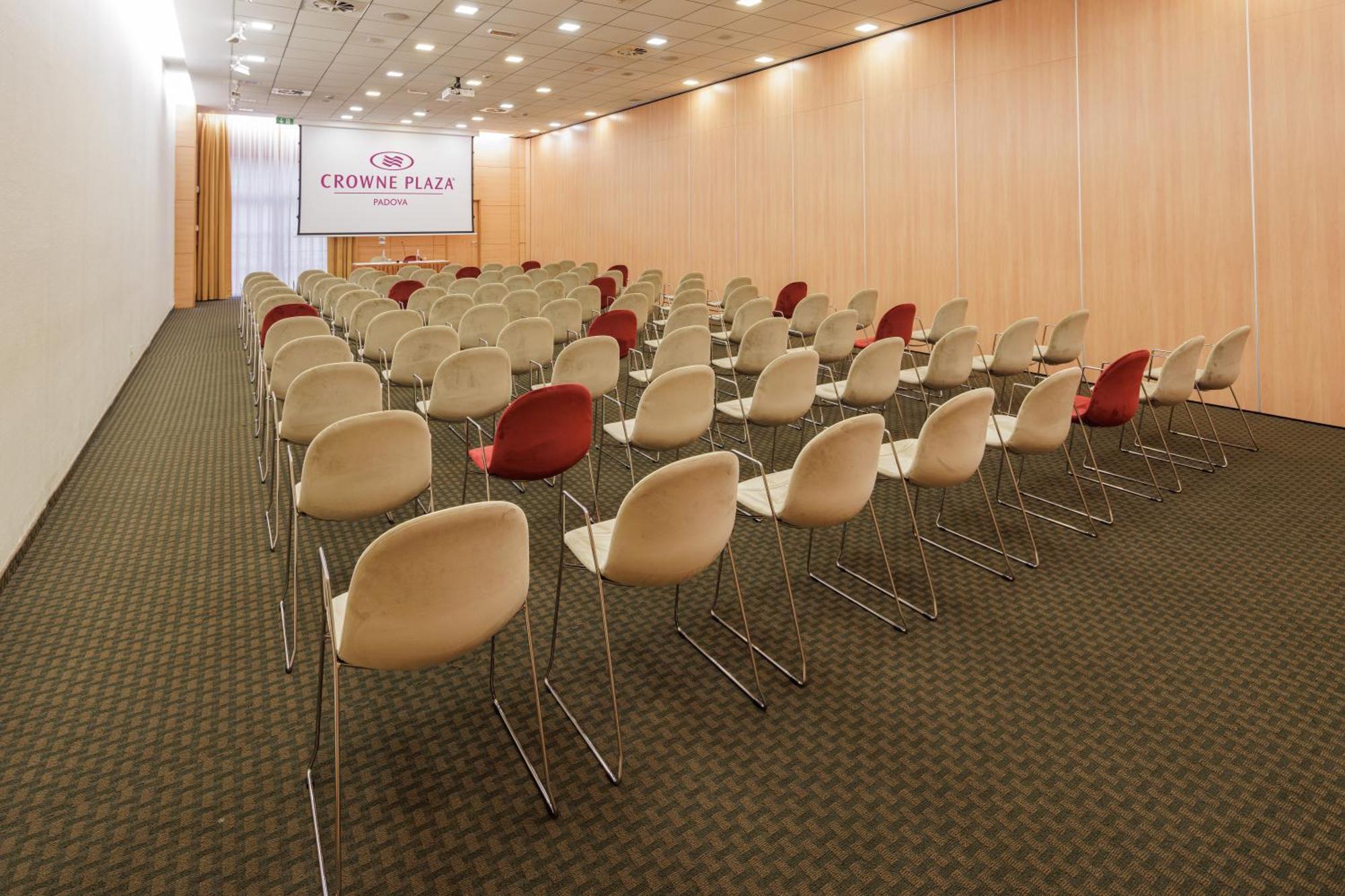 Crowne Plaza Padova By Ihg Hotel Bagian luar foto
