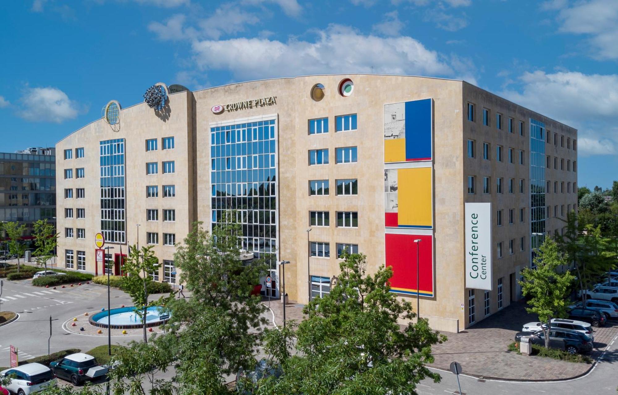 Crowne Plaza Padova By Ihg Hotel Bagian luar foto