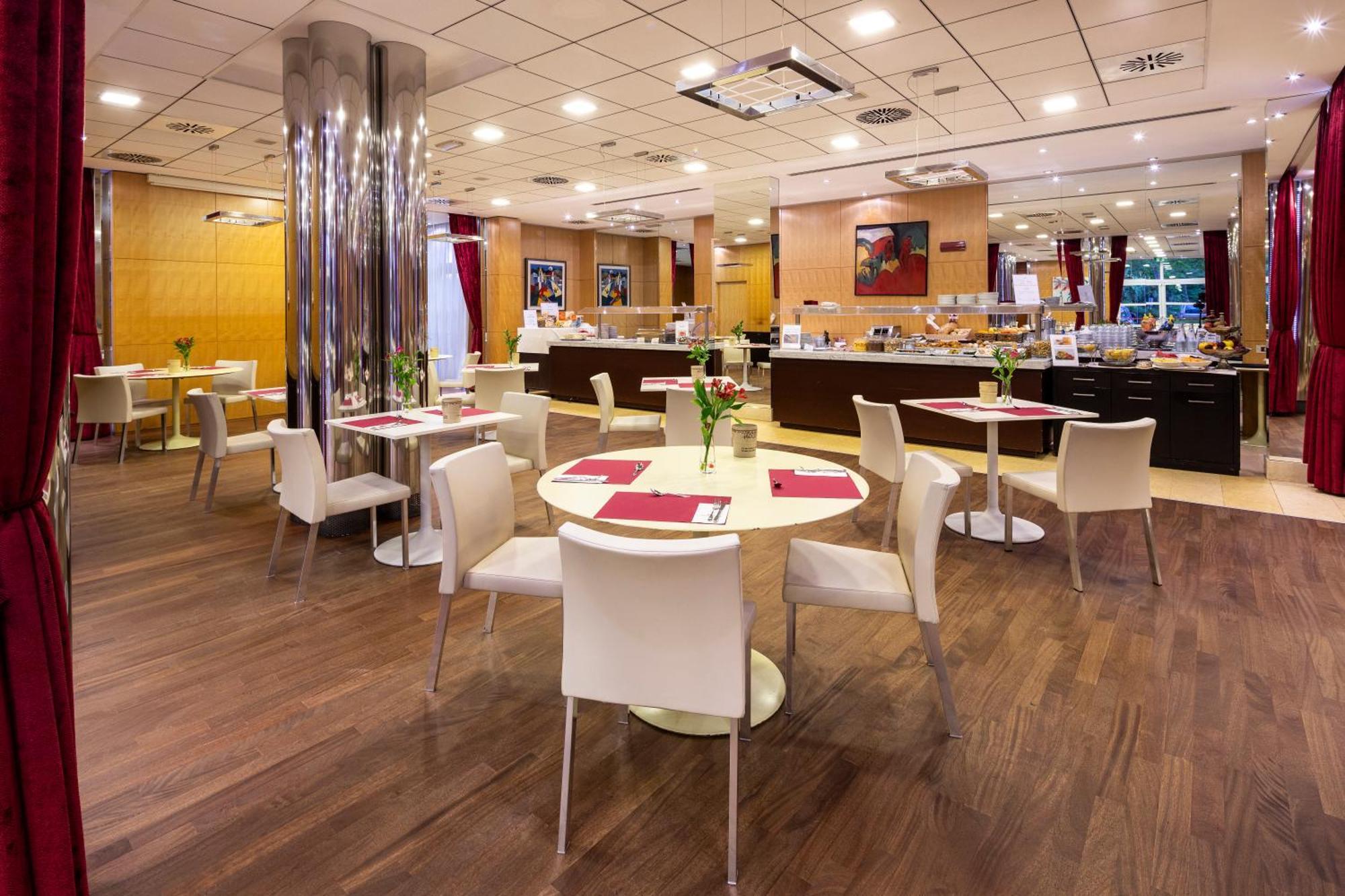 Crowne Plaza Padova By Ihg Hotel Bagian luar foto