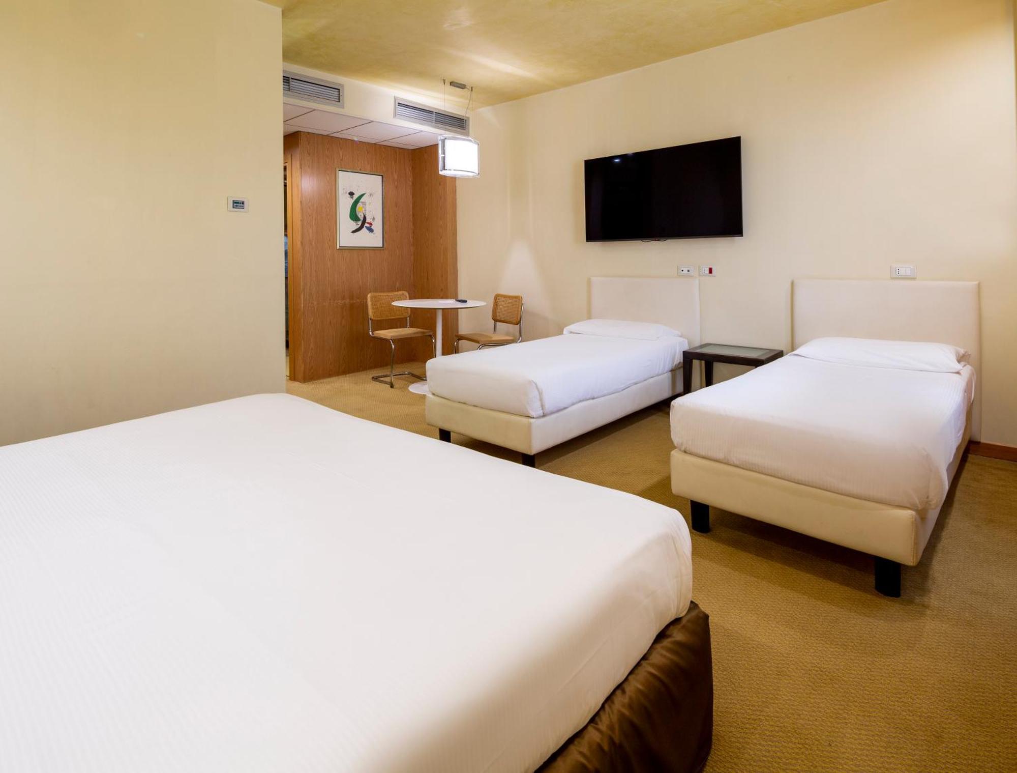 Crowne Plaza Padova By Ihg Hotel Bagian luar foto