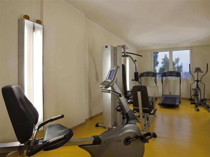 Crowne Plaza Padova By Ihg Hotel Bagian luar foto